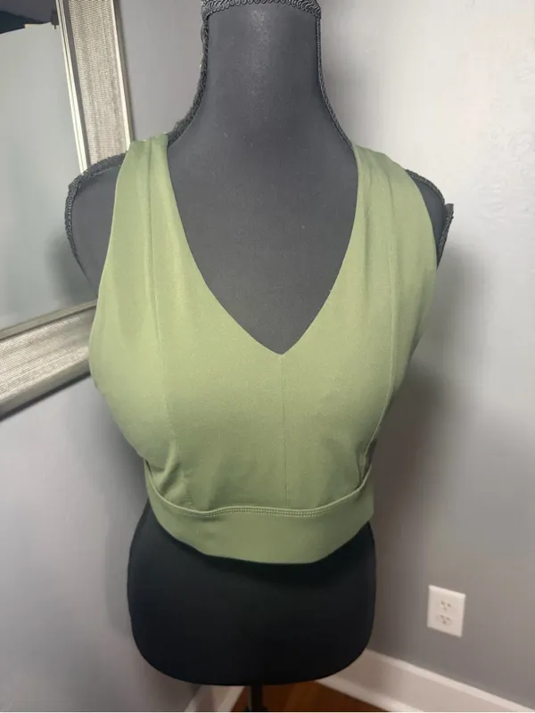 Fabletics Medium 2 Sports Bra Bundle Green & Blue - Image 2