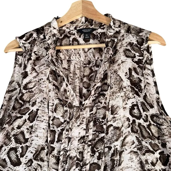 Simply Vera Wang Womens Brown Creme Tie Front Pintuck Top NEW Sz‎ XL - Image 2