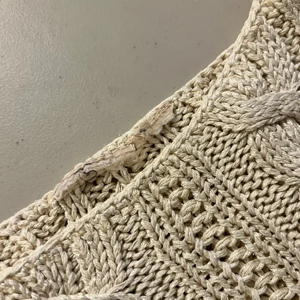 Vintage 90s Cream Cable Knit Sleeveless Chunky Pullover Sweater Size Medium - Image 6