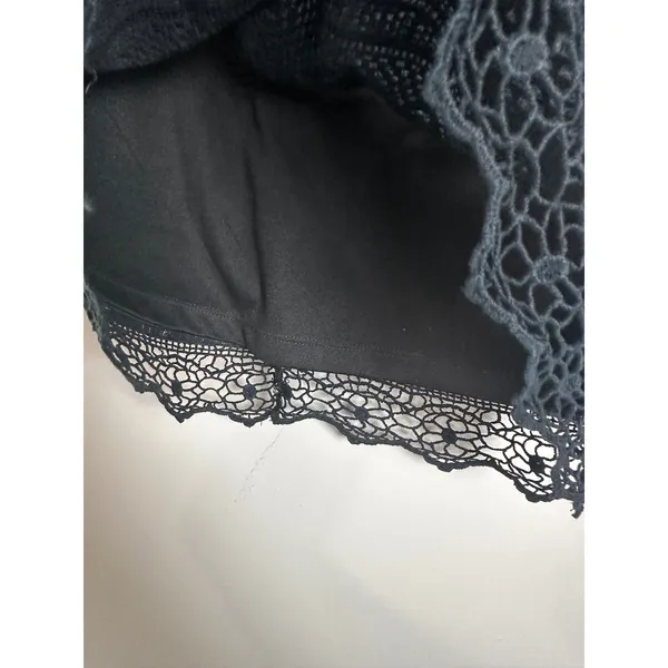 American Eagle Black Crochet Lace Mini‎ Skirt Boho Festival Zipper Back Size 2 - Image 2