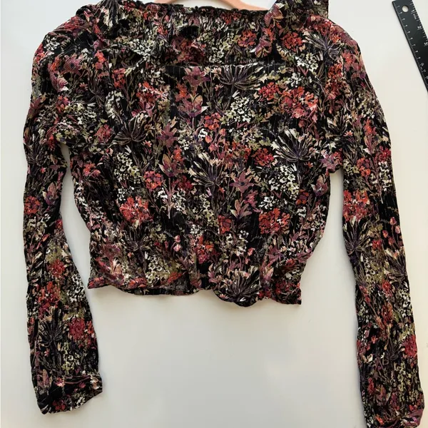Aqua‎ Floral Ruffled Neck LOng Sleeve Top Size Small - Image 7