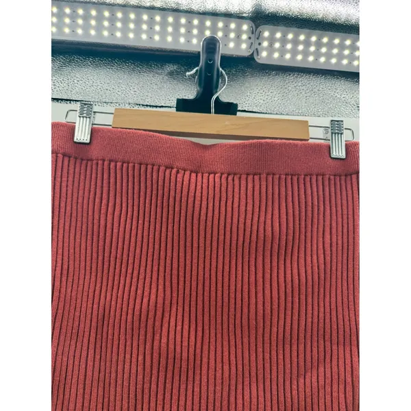 Lulus Ribbed Knit Midi Skirt Womens Large Rust Red‎ Back Slit ME3620 - Image 6