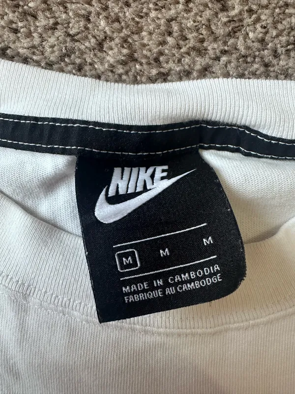 Nike Graphic Tee  - Image 2