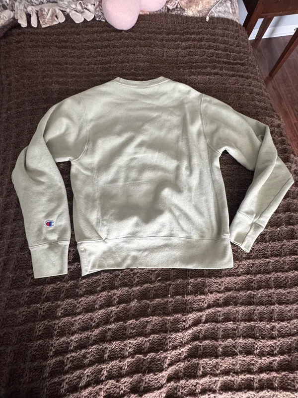 Champion Crewneck - Image 3