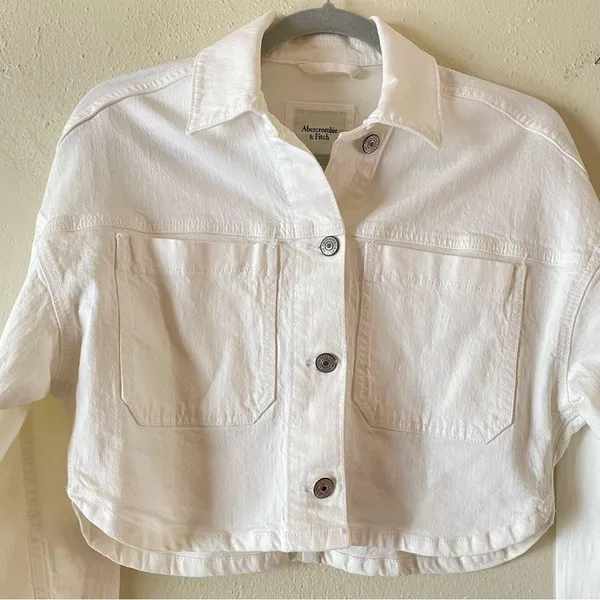 Abercrombie & Fitch White Cropped Denim Jacket size XS boyfriend Boxy fit - Image 2