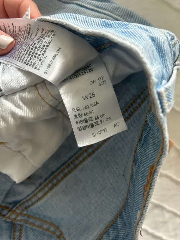 Levi’s Jean Shorts - Image 3