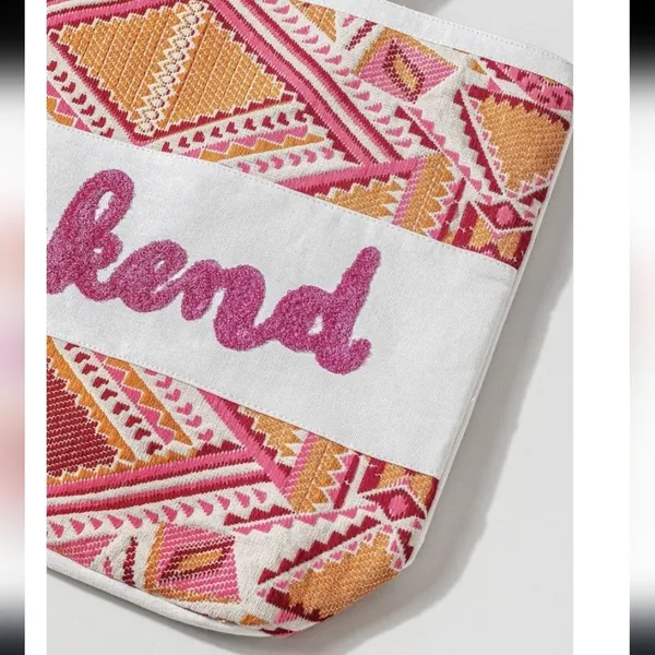 509 Broadway Pink and Orange Geometric Weekend Tote (37) - Image 6