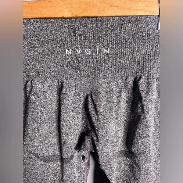 NVGTN Grey Contour Seamless Leggings in Charcoal. Size XS - Image 6