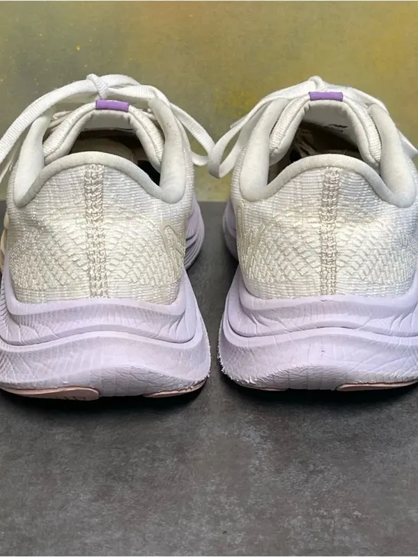 New Balance Fuelcell Propel V4 Women's Off White Running Shoes Size 9.5B - Image 5