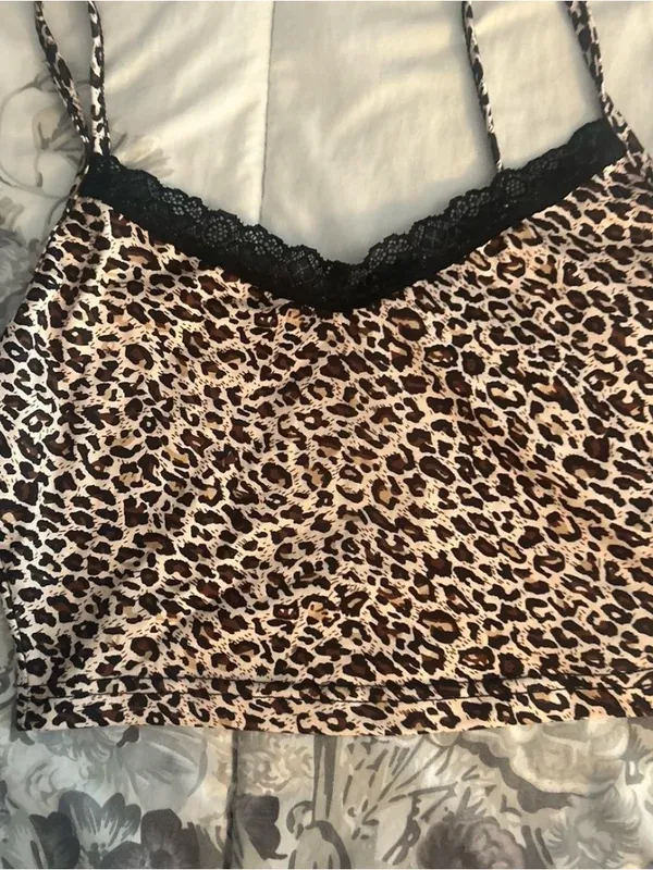 SheIn Black-Trim Leopard Print tops - Image 4