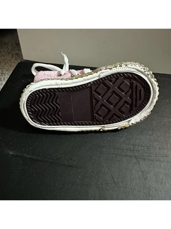 Rhinestone Light Pink Sneaker Keychain - Image 4