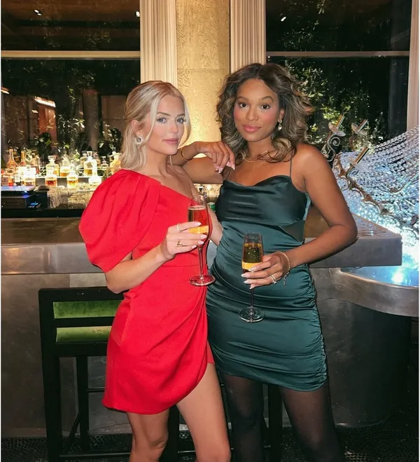 Vestique Red One Shoulder Mini Dress - Image 6