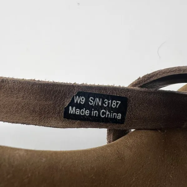UGG Strappy Brown Leather Women's Wedge Sandals Size 9 Open Toe Ankle Strap - Image 10