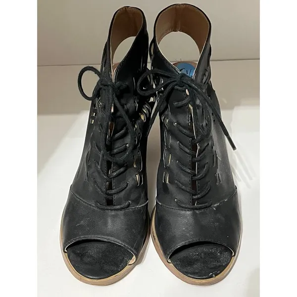 Restricted high heel black cut out shoes size 6.5‎ - Image 2