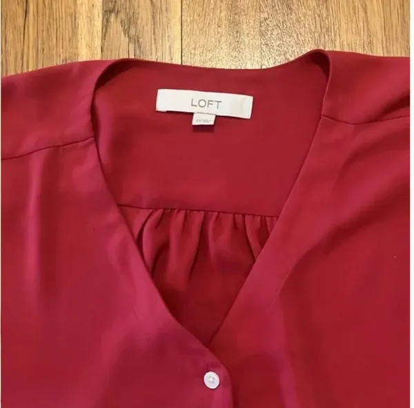 Loft Ann Taylor Rust Red high low blouse with flare cuff sleeves size XS - Image 2