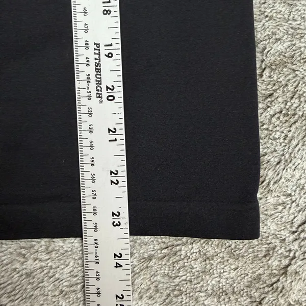 White House Black Market Seamless Tee Women's Medium Black - Image 4