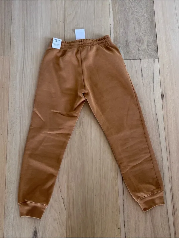 Nike Sweatpants Standard Fit Mid Rise Full Length Size Small NWT - Image 6