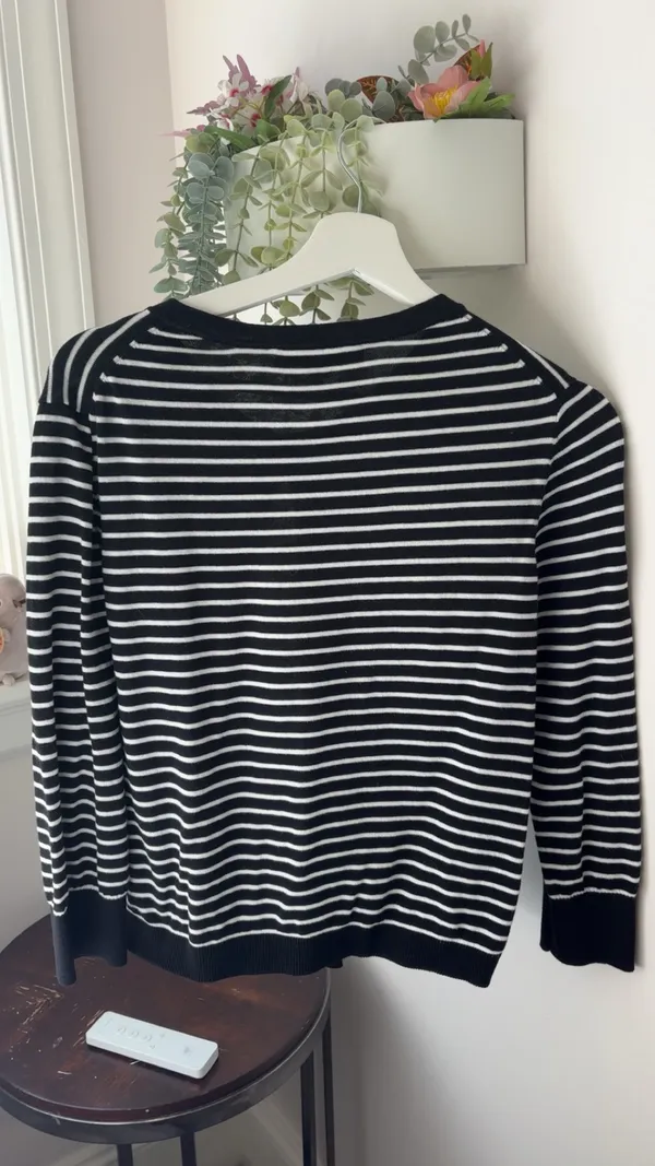 LOFT white & black striped cardigan in size M - Image 3
