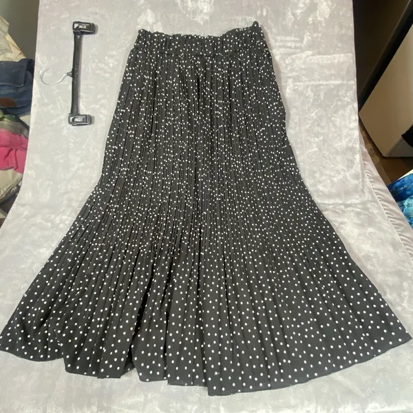 Exlura Pleated Skirt Large Black Polka Dot Maxi Stretchy Swing‎ Flowy Feminine - Image 5