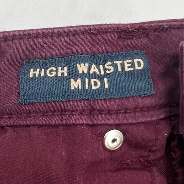 Aeropostale Burgundy High Waisted Midi 3” Inseam Soft Stretch Denim Shorts Sz 6 - Image 3