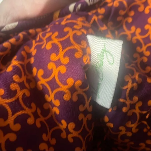 Vera Bradley Vibrant Patterned Women's shoulder Bag - Image 2