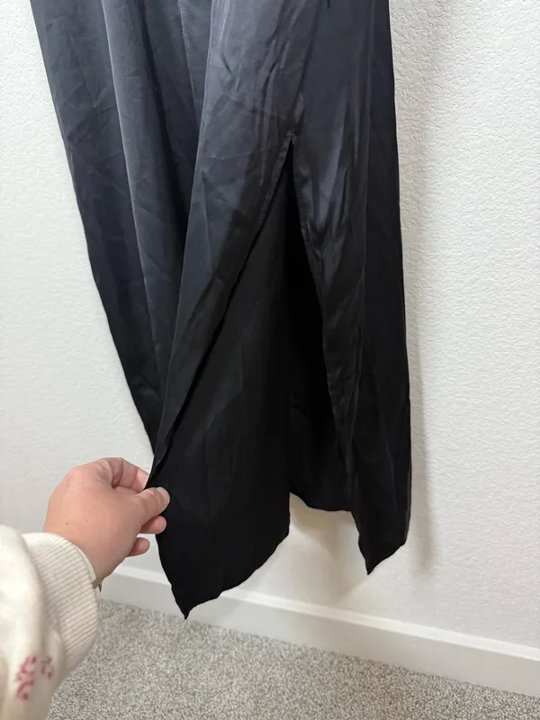 Abercrombie Black Satin Slip Midi Dress Scoop Neck Side Slit Size L - Image 8