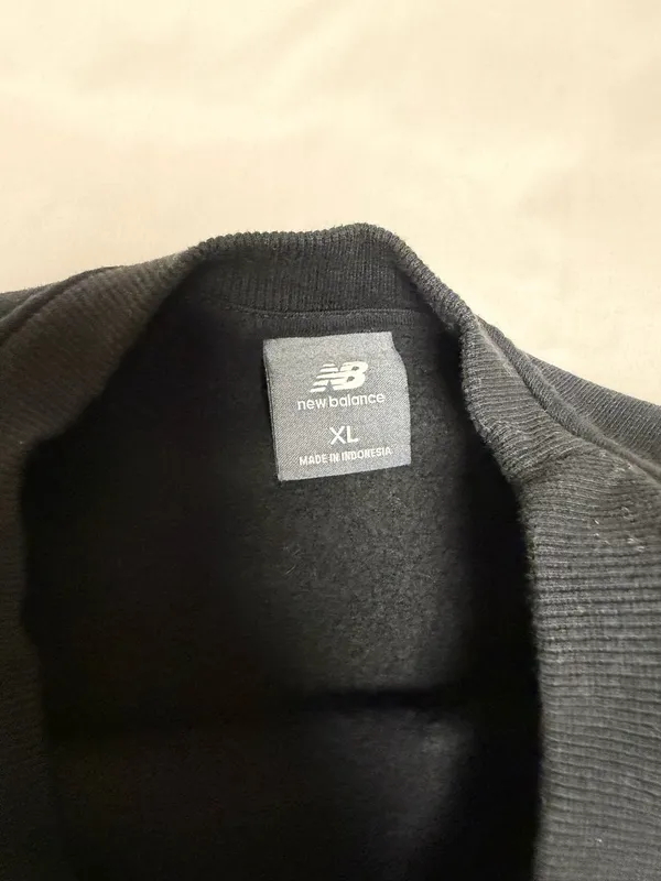 New Balance Sweatshirt - Image 3