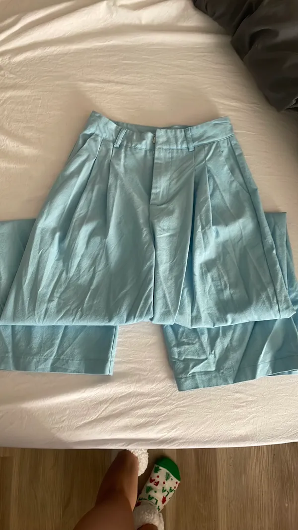 Size Small Light Blue Linen Vest And Pants - Image 6