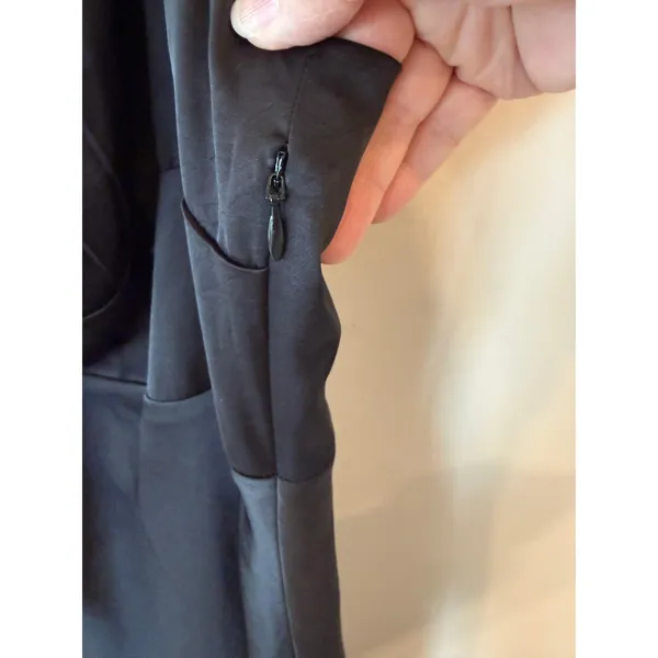 Aritzia Wilfred Bellow Cocktail Midi Dress Women's Size 12 Black bodycon - Image 5