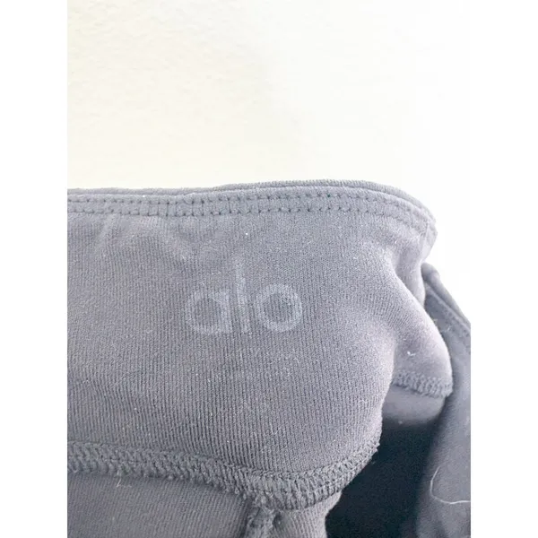 Alo Airbrush High-Waist Flutter Cropped Leggings Size XS Black Split Flare Hem - Image 5