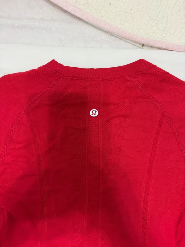 Lululemon Swiftly Tech Short Sleeve - Image 3