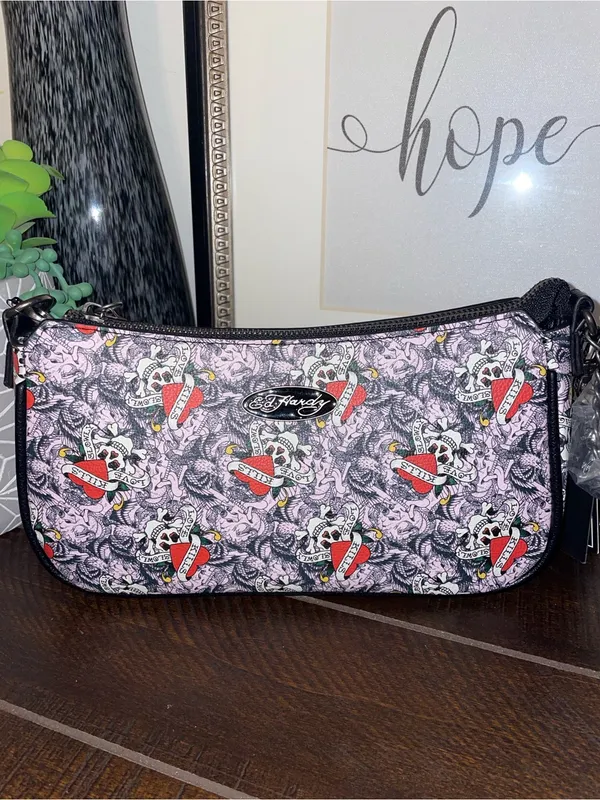 NWT!! Ed Hardy “Love Kills Slowly” Pink Tattoo-Print Crossbody Shoulder Bag - Image 11