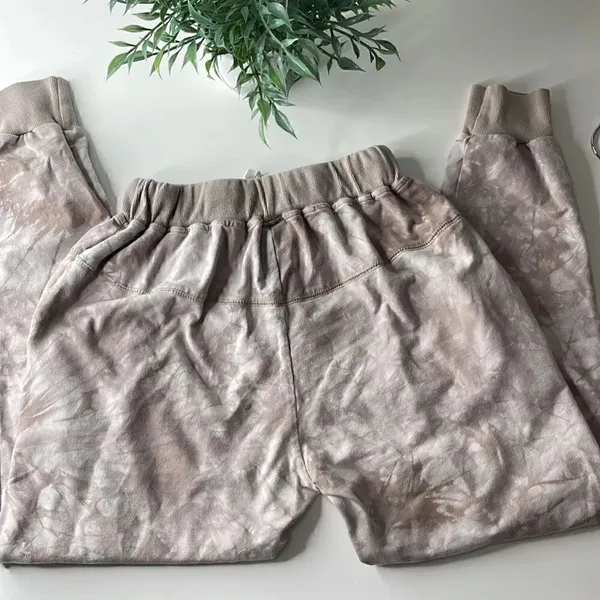 LB Collection tie dye jogger pants. Size Small. Pockets and drawstring waist. - Image 4
