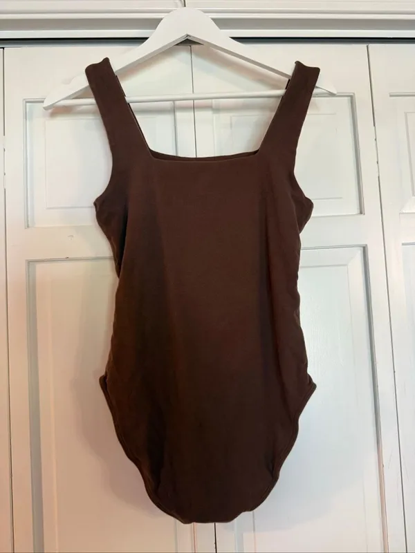 Old Navy brown square neck bodysuit size xs - Image 5