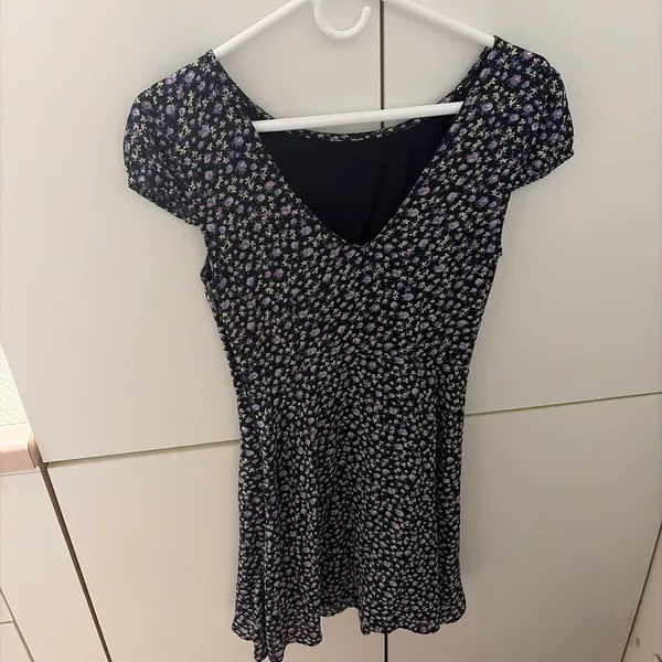 Abercrombie Navy & purple floral mini dress with small white & purple flowers #floraldress #mini - Image 2