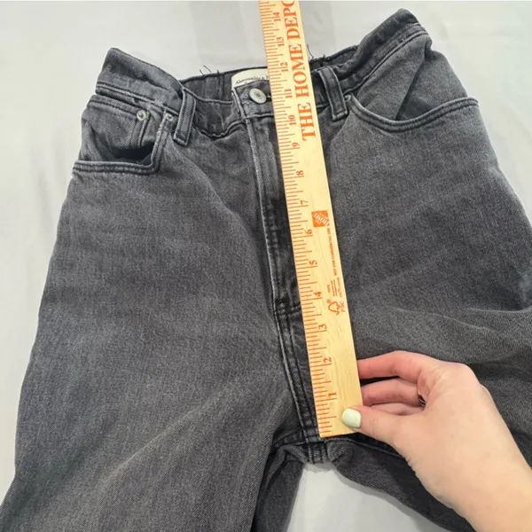 Abercrombie & Fitch Curve Love 90s Straight Ultra High Rise Jeans Black 28‎ 6R - Image 7
