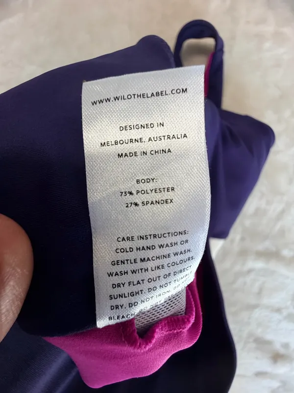 Colorblock Scoop Support Sports Bra — Magenta, Navy & White - Image 5