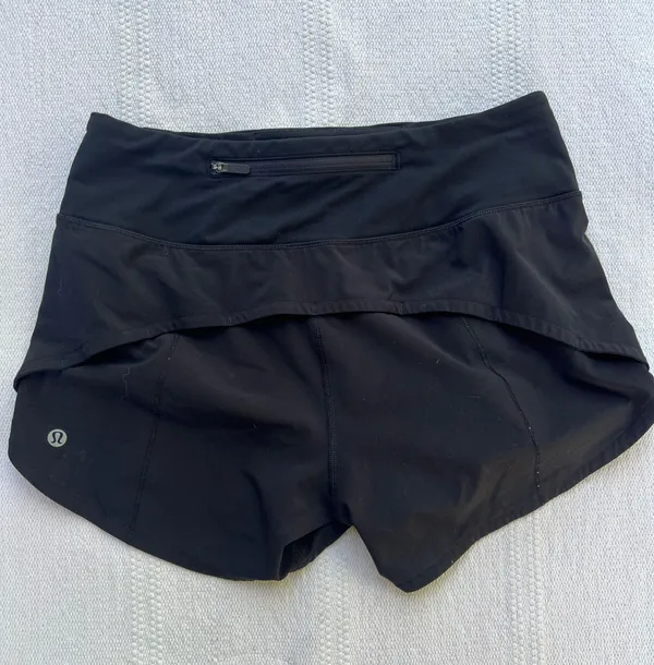 Lululemon shorts Size 4 Tall - Image 3