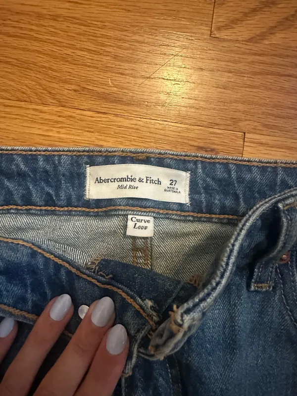 Abercrombie mid rise curve love denim skirt - Image 2