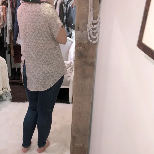 Torrid size 1X pink modern print top - Image 3