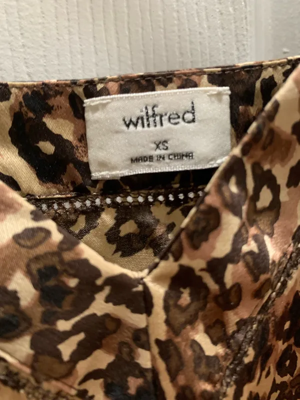 Wilfred Aritzia Silk Tank Top - Image 6
