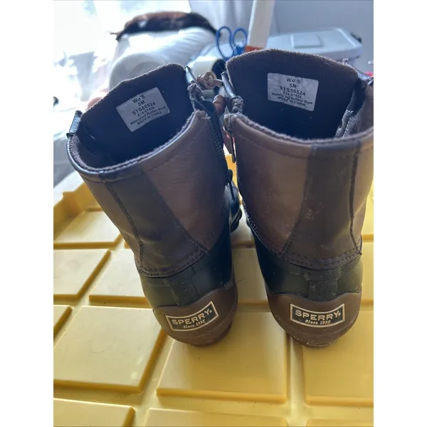 Sperry‎ duck boots women 8.5 brown - Image 2
