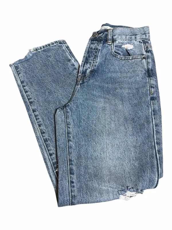 PacSun Women's Distressed Boyfriend Jeans in Light Blue Denim - Image 9