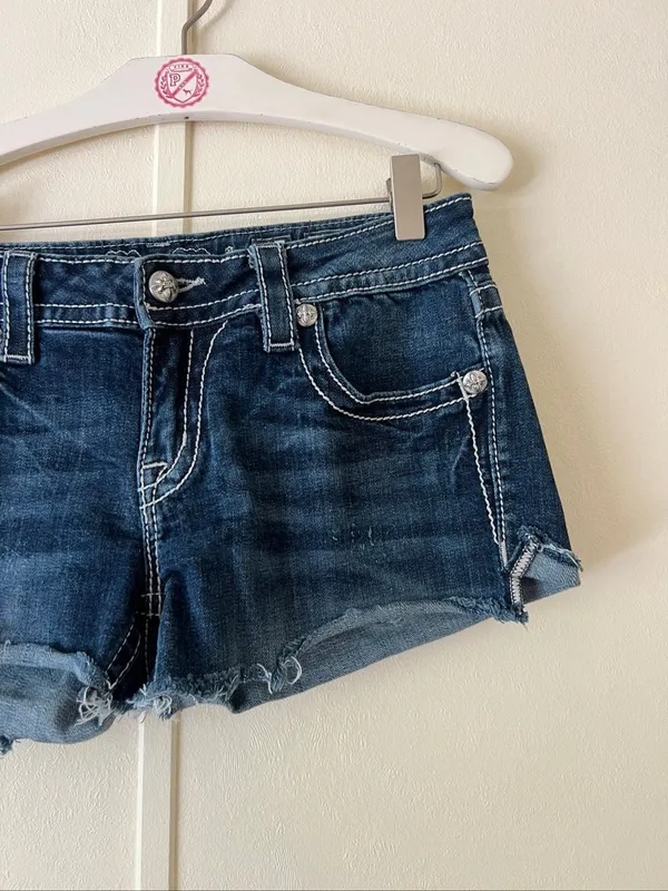 Miss Me Size 28 Mid Jean Shorts Womans - Image 3
