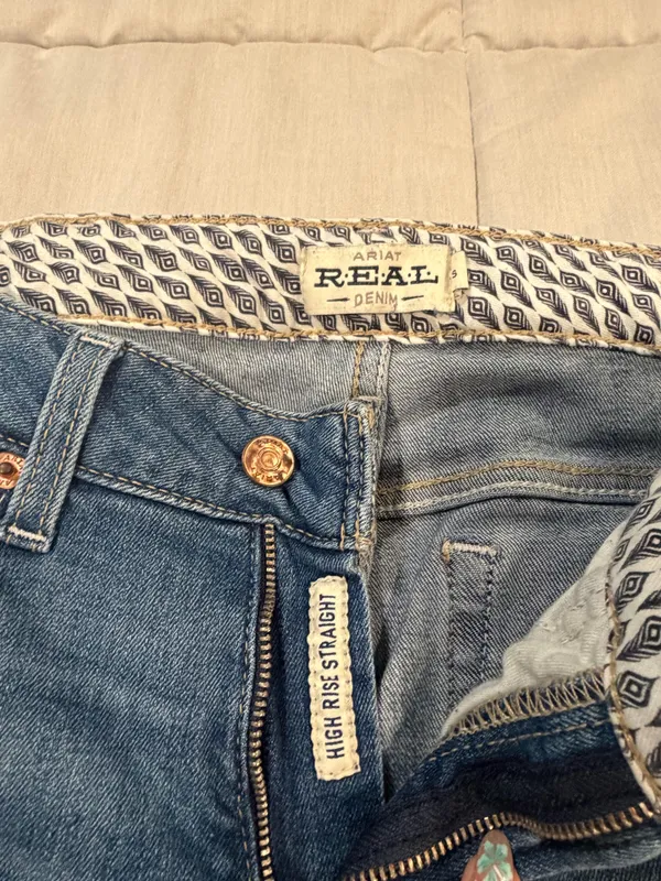 Ariat High Rise Striaght Jeans - Image 3