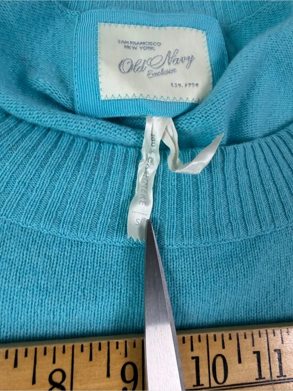 Old Navy Vintage Y2K Light Blue 100% Cashmere Scooped Neck Sweater Women's Sz S - Image 5
