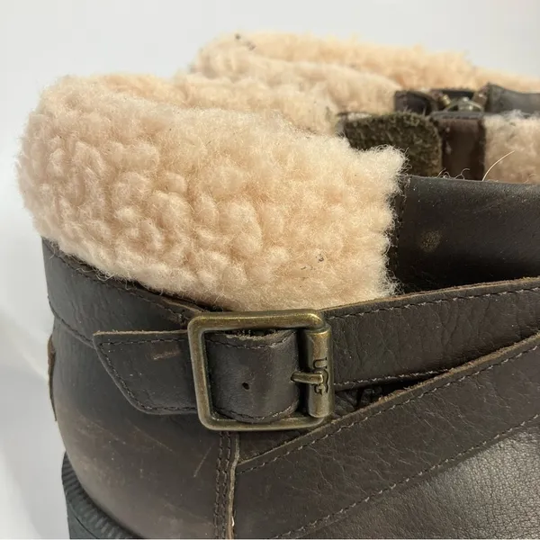 UGG Benson boot oiled leather shearling‎ lined waterproof size 9.5 - Image 3