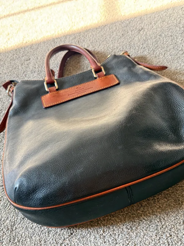 Vintage Dooney and Bourke Black Florentine Vacchetta Leather Bag - Image 4