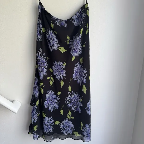 Vintage Assymetrical Chiffon Black And Floral Mid Length ‎ Women's Skirt Size 12 - Image 4