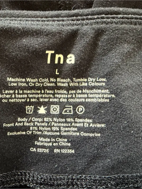 TNA Aritzia Black Mesh Panel Cropped Leggings‎ Size Large - Image 4